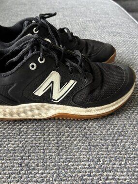 New Balance Fresh Foam 3000 V6 Turf Trainer Baseball Shoes Youth 6.5 Black